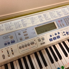 CASIO 電子キーボードの画像