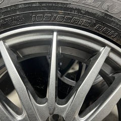 185/65r15ダンロップ29週22年製とアルミホイール4本の画像