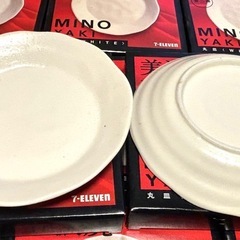 【非売品】セブンイレブン限定 美濃焼 丸皿（白）×11個の画像