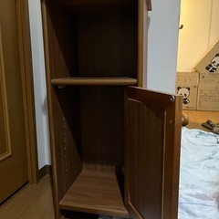 玄関前の収納棚の画像