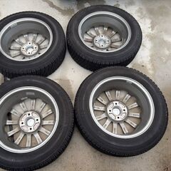 中古ホール付きタイヤ175/65R15（直接受渡のみ）の画像