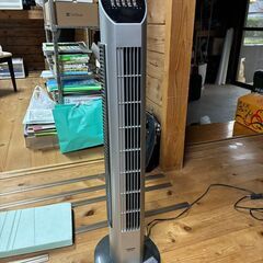 タワー型扇風機の画像