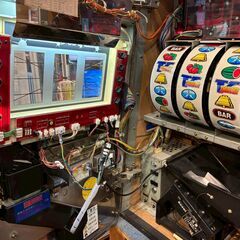 【愛品館八千代店】スロット実機4号機　サンダーVの画像