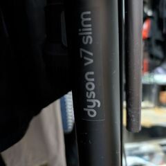 ダイソン掃除機　テレビスタンドの画像