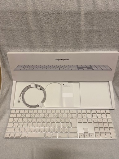 Apple Magic Mouse と　Magic Keyboard