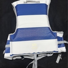 子供用　ライフジャケット　ホイッスルつき付きの画像