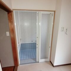 【11月下旬、廃棄処分します】LIXIL　BF浴室３枚引戸　DIYの画像