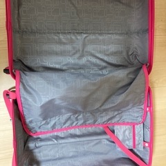 ピンクキャリーケース売りますの画像