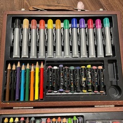 無料　子供 クレヨン　ペン　セット　+ 専用ボックスの画像