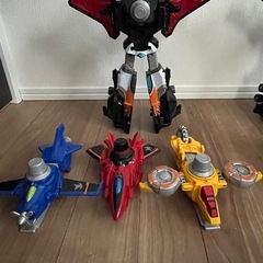 快盗戦隊ルパンレンジャーVS警察戦隊パトレンジャー VSビークルシリーズ 快盗合体 DXルパンカイザーセット の画像