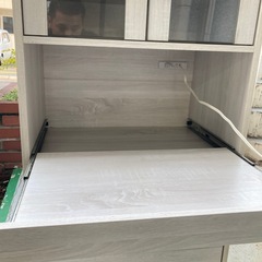 食器棚の画像