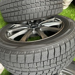 スタッドレスタイヤの画像