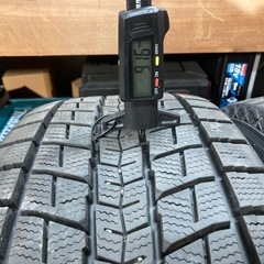 DUNLOP  225/55R18 スタッドレス4本セットの画像