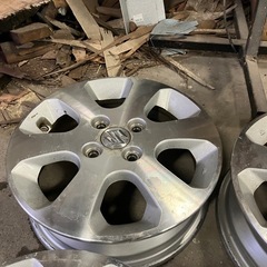 スズキ純正アルミホイールPCD100100 14インチ 4本4.5Jプラス50 スタッドレスなどに、、　　の画像