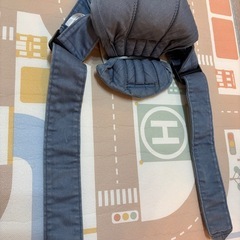 【BabyBjörn】ベビービョルン抱っこ紐の画像