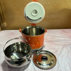 サーモス　THERMOS  ShuttleChef  真空保温調理器シャトルシェフ　容量:3L  RPE-3000 中古の画像