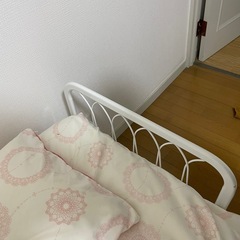 ベッドガード　落下防止の画像