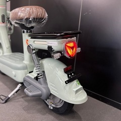 【原付免許で乗れる電動バイク🛵】YADEA製 PORTA  レトロ＆スマート【台数限定10万円相当特典アリ！】の画像