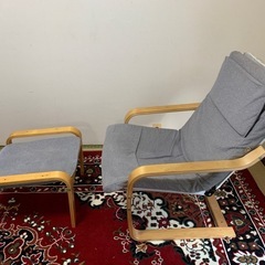 オットマン付きパーソナルチェアの画像