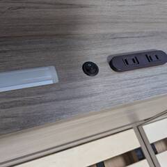 ベッド クイーン 160 SS＋SS ベッドフレームのみ 低床 照明 宮付 コンセント付き すのこの画像