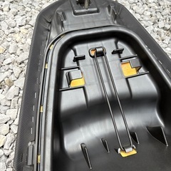 PCX125 JF-81 純正シート 張り替え用　ジャンクの画像