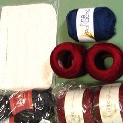 毛糸　いろいろ　かわいい竹籠　裁縫　手芸の画像