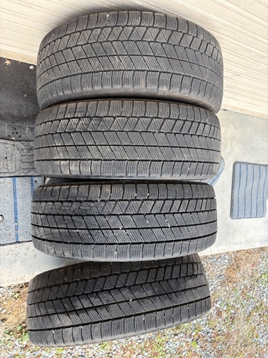 冬タイヤ 17インチ ✳️ ブリヂストン製ブリザック VRX3 ✳️ 225/45R17 アルミ付きバリ山４本組