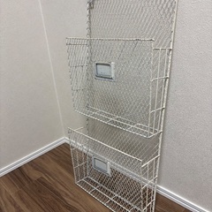 アンティーク調　書類ラックの画像