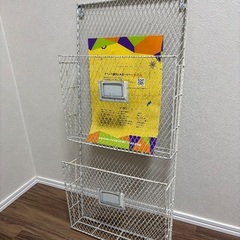 アンティーク調　書類ラックの画像