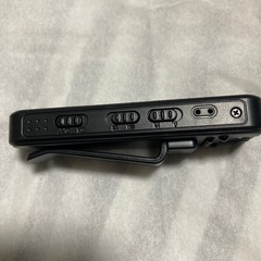 新品ボディカメラ本体、充電ケーブルの画像