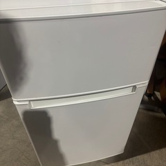 配達可能2020年ハイアール冷蔵庫 AT-RF85B-WH 85Lの画像