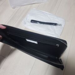 【新品 未使用】高品質クラッチバッグ｜ストラップ･不織布付き｜結婚式 フォーマル対応･ブラックの画像