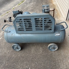 日立 ベビコン エアーコンプレッサーの画像