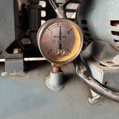 日立 ベビコン エアーコンプレッサーの画像