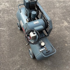 日立 ベビコン エアーコンプレッサーの画像