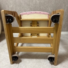 コイズミ　学習椅子の画像