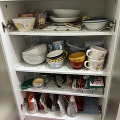 食器棚の画像