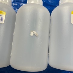 未使用のボトル容器の画像