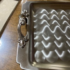 ステンレスのトレーの画像