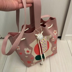 ニットバッグの画像