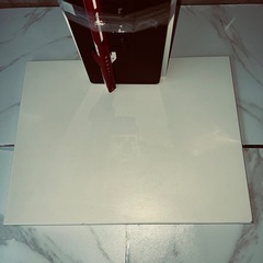 テレビ台　白色　鉄製の画像