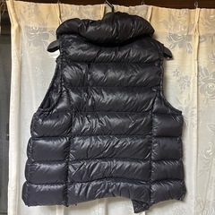 レディース　ダウンベストの画像