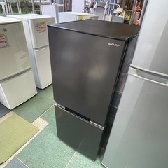 【リサイクルサービス八光】2022年製　SHARP シャープ　冷蔵庫 グレー系 SJ-D15H-H [152L /2ドア /つけかえどっちもドア]の画像
