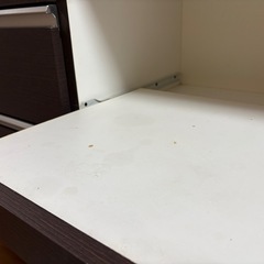 【無料】キッチンボード・食器棚　傷ありの画像