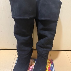 早めに取り引き出来る方 最終値下げ 
試着のみ ロングブーツLの画像
