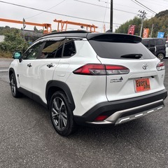 自社ローンあり！ガソリン100リットルプレゼント✨ハイブリッド✨高年式！走行1万キロ台！✨装備充実✨トヨタ☆カローラクロス☆Z☆1800cc☆5人乗り☆の画像