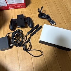 Nintendo Switch有機EL ホワイト 1年保証ききます！本日受け渡し可！の画像