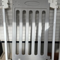 調整可能なベビーゲート W62-67×H84cmの画像