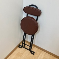 折りたたみチェア　ブラウンの画像