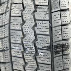 スタッドレスタイヤ　195/80R15 107/105LT 4本の画像